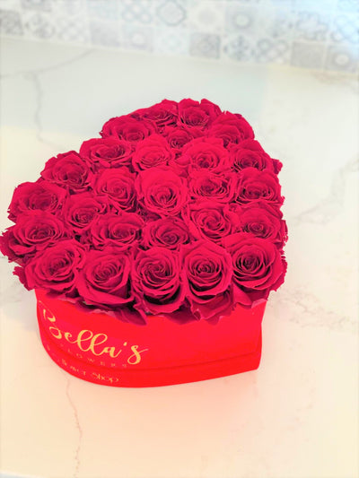 I heart U Box 25 Red Roses