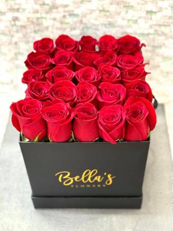 Red Roses In square hat box