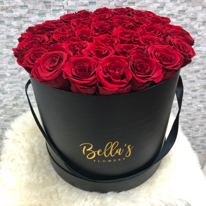 Large Round Hat Box Preserved Roses